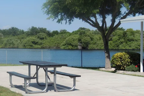 Sarasota Lakes RV Resort