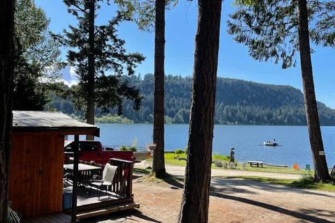 Cedar Beach Resort &Campground