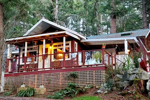 Cedar Beach Resort &Campground