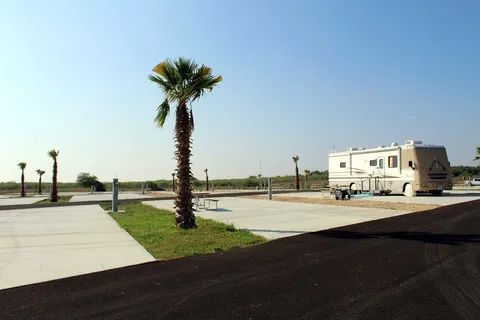 D&R Rivercity RV Resort