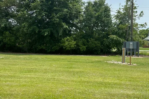 Pecans & Pines RV Park
