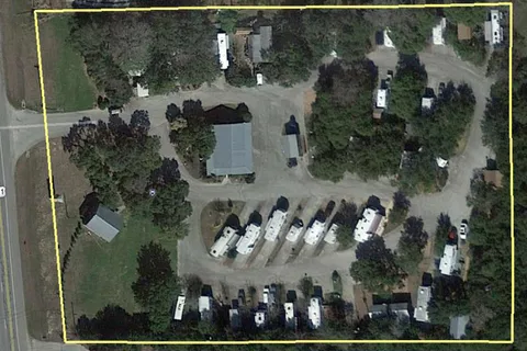 Wagon Wheel RV Park and Cabin Rental