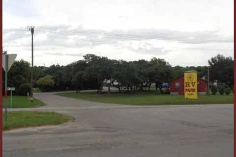 Wagon Wheel RV Park and Cabin Rental