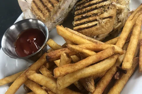 Newcomb Cafe and Campground