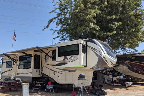 Cherry Valley Lakes RV Resort