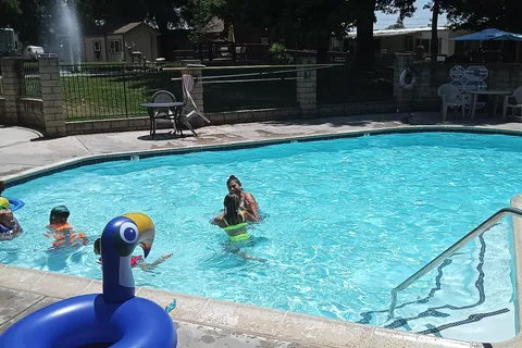 Cherry Valley Lakes RV Resort