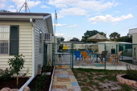 Zephyr Palms RV Park