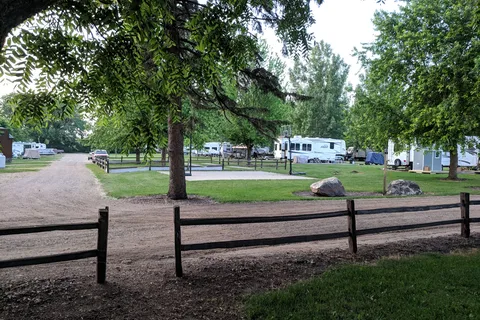Lakeshore RV Park - Ortonville