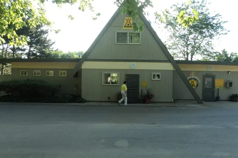 Hixton / Alma Center KOA Holiday