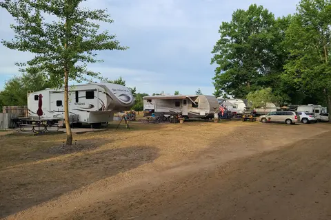 Camper's Haven Family Campground