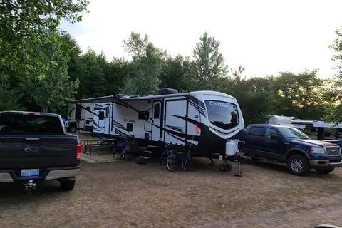 Camper's Haven Family Campground