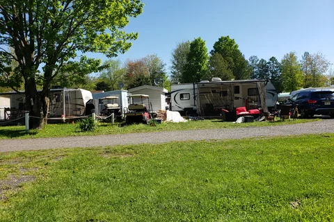 Camping Domaine De La Chute