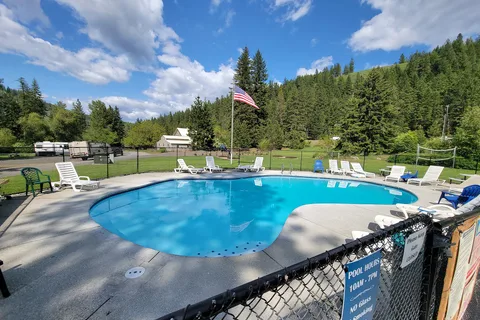 Blu-Shastin RV Park