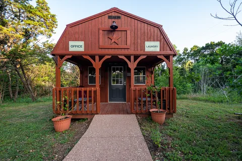 Post Oak RV Park and Cabins