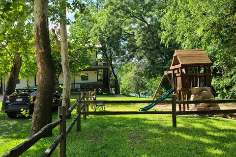 Heart Of Texas Lake Resort