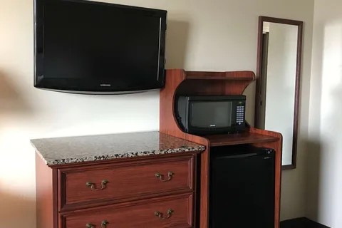 Hensleys RV Park at Best Western