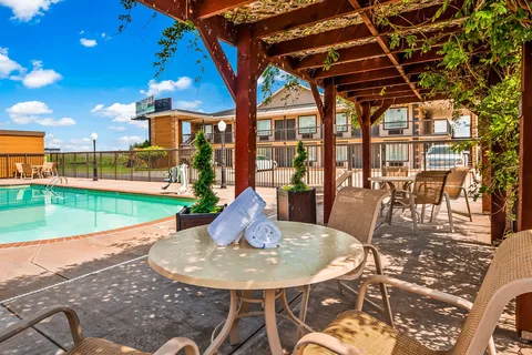 Hensleys RV Park at Best Western