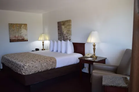 Hensleys RV Park at Best Western