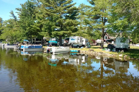 Augusta West Lakeside Resort