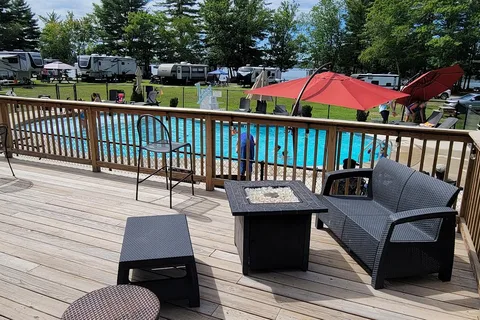 Augusta West Lakeside Resort