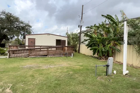 Three Oaks and Pine RV Park