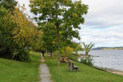 Veterans Memorial Park