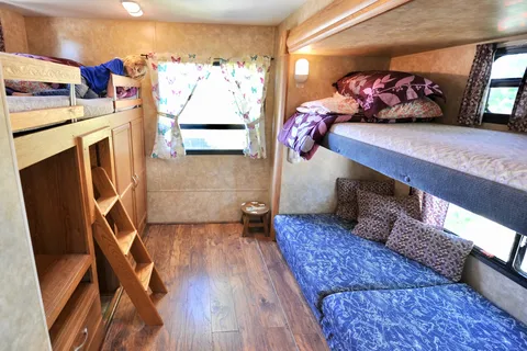 Paradise Shores RV Park