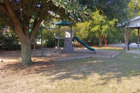 Barnyard RV Park