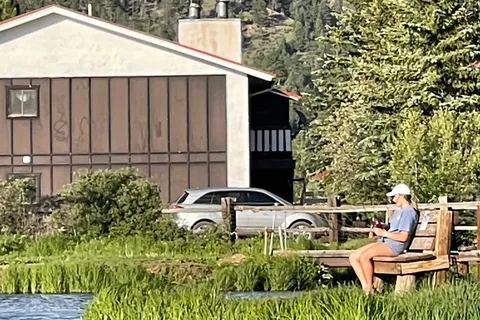 4K River Ranch RV & Lodging