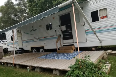 Holiday Beach Resort and Campground