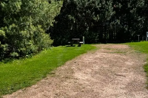 Buck n Beams Campground and Bar