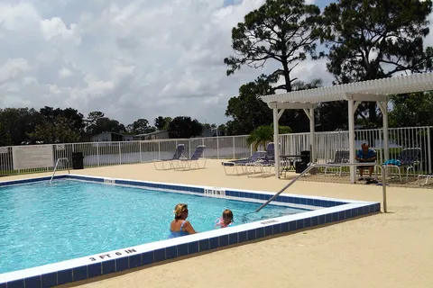 Lakewood Village RV Resort