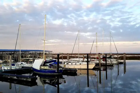 Cove Harbor Waterfront RV Resort