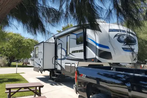Ancient Oaks RV Park