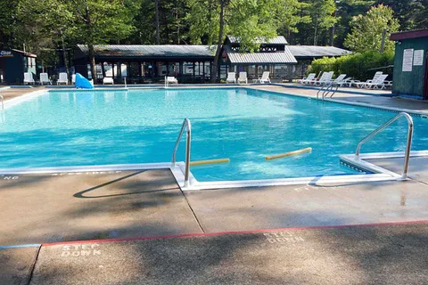 Sun Retreats Adirondack Gateway