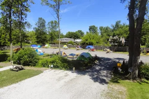 Niagara Falls Campground and Lodging