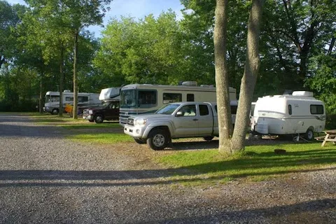 Niagara Falls Campground and Lodging