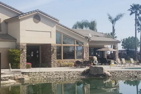The Lakes RV and Golf Resort