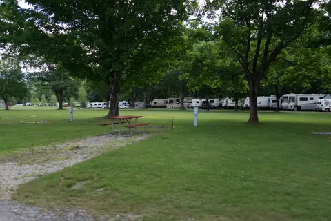Goose Hollow Camp and RV Park