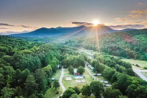Goose Hollow Camp and RV Park