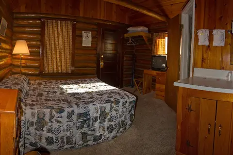 Mountain View Motel and Campground