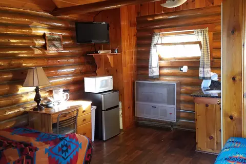 Mountain View Motel and Campground