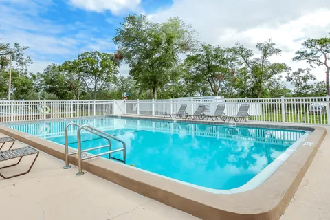 Country Squire RV Resort