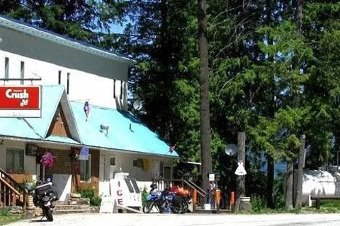 The Lakeview - Store and Campground