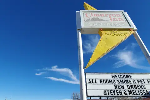 Hikers Cimarron Inn and RV Park LLC