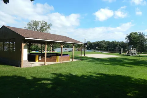 Lakeshore RV Resort and Campground