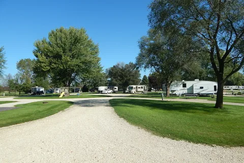 Lakeshore RV Resort and Campground