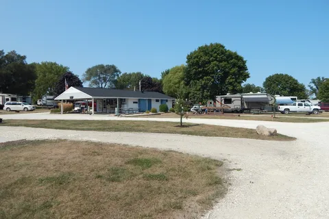Lakeshore RV Resort and Campground