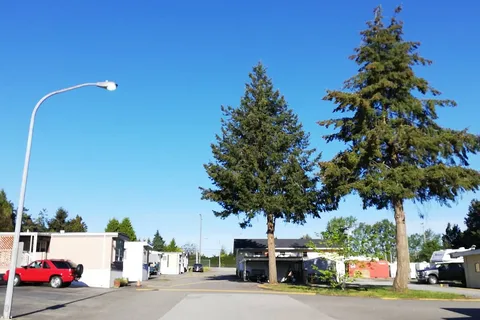 Plaza Mobile and RV Park