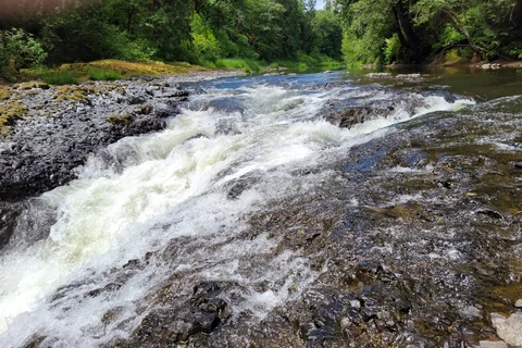 Rainbow Falls State Park